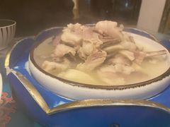 伊犁清炖羊羔肉-一个勺子新疆锡伯主题私房菜(红墙巷49号院店)