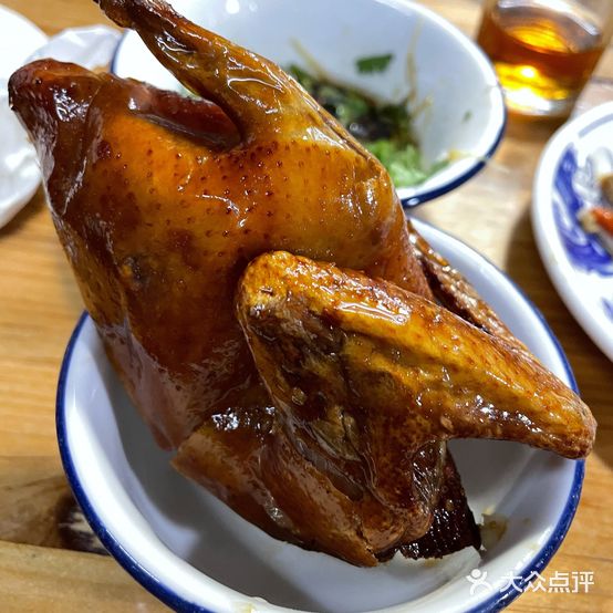味轩饮食店无骨鱼流汁乳鸽