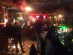 -南京天堂隔壁酒吧