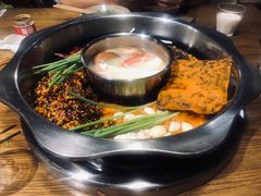 -周幺妹重庆老火锅(银泰城总店)
