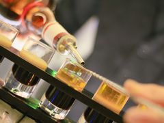 -TZ House音乐现场(来福士中心店)