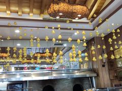 -老街坊美食汇(玉兰大街店)