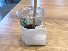 -星巴克臻选(深圳龙华红山天虹店)
