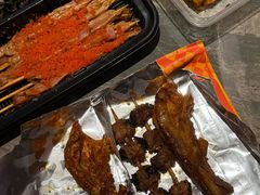 -威记烧嘢·南宁烧烤·超级生牛(绿地店)