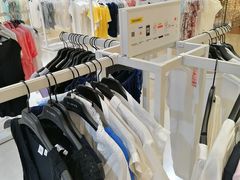 -BIGOFFS 超级折扣(仁恒伊势丹店)