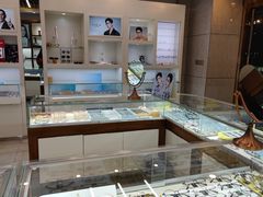 -明月眼镜(三坝店)