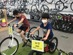-迪卡侬(西三旗店)