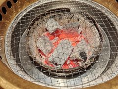 -山川小町·极番烧肉(新地假日广场店)