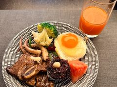 -杭州西湖湖滨银泰亚朵酒店