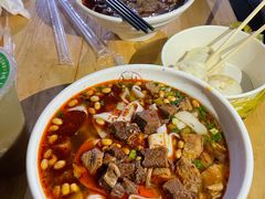牛腩牛肚宽粉-覃肥叔桂林米粉(粮道街店)