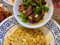 -李与白包子铺(桐梓林店)