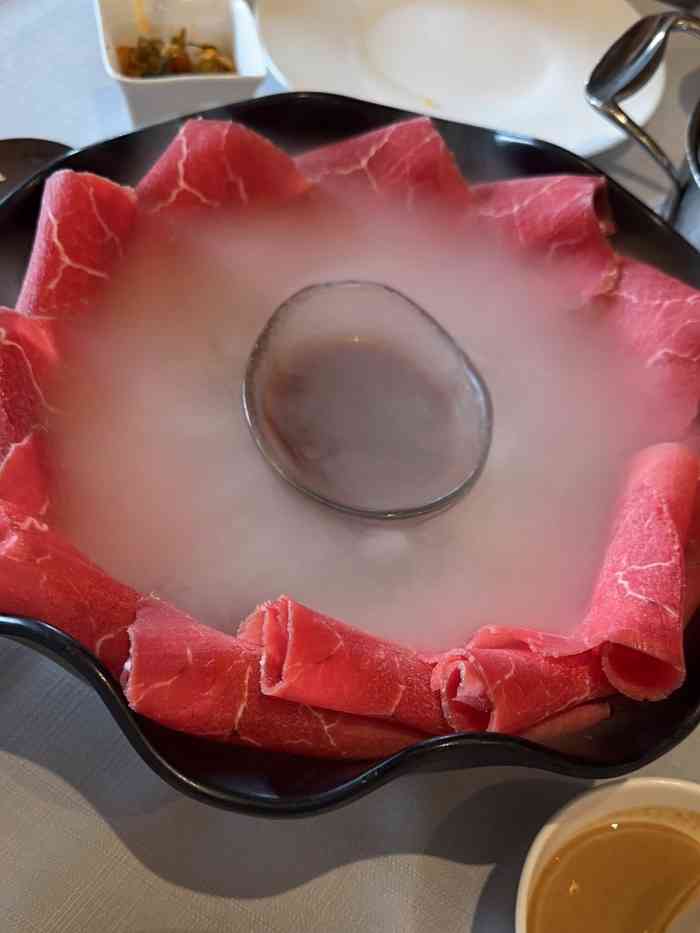 红鼎豆捞(汉街店)-"……………没有期待的好吃,很淡很淡.