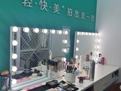 -拍刻风照相馆(花都融创店)