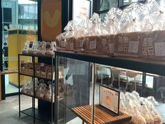 面包甜点陈列柜-原麦山丘(望京小街店)