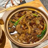 几乎每一个都开口 辣炒的佐料相当多 好吃到咂嘴