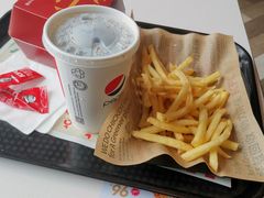 -肯德基(湾畔店)