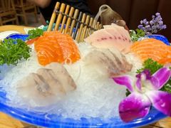 -青瓦餐厅·生鱼片·韩园烤肉(西塔店)