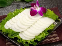 白萝卜-牛村来人潮汕牛肉火锅(西单店)