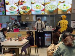 -小杨生煎(金山百联购物中心3楼店)