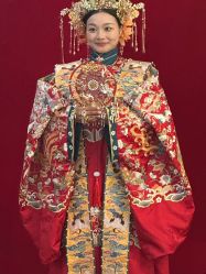 -都市丽人婚纱摄影
