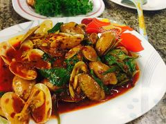 -J Daeng Seafood