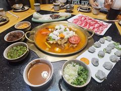 -顶顶汤火牛排火锅·经典铜锅涮肉