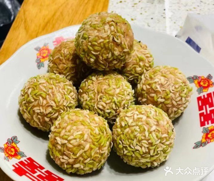 等了一个多小时，终于进去 这里的嬢嬢很热情