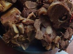 -宝瑞门钉肉饼店