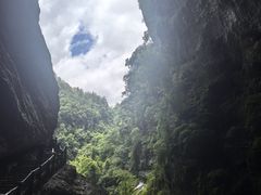 -龙水峡地缝景区