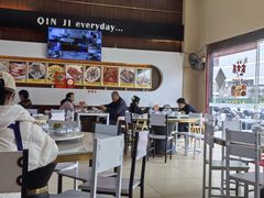 -覃记海鲜美食餐厅