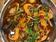 -老东镇啤酒屋海鲜加工·蒸汽海鲜·海鲜烧烤(台东店)