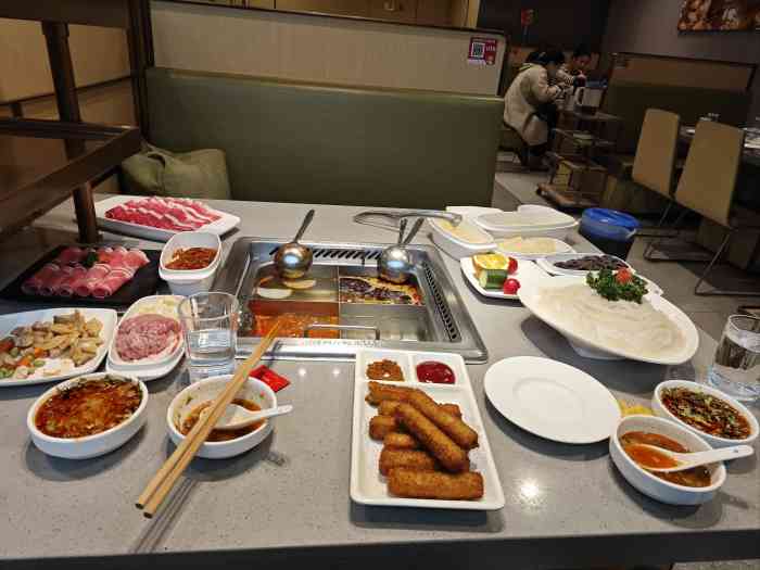 海底捞火锅(罗店宝龙广场店)-"小朋友生日,本来预定的是家门口的