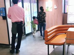 -麦当劳(百联西郊购物中心店)