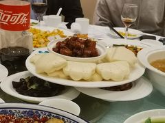 -汇泉王朝大饭店