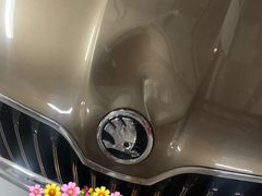 -龙湖虹桥天街-停车场