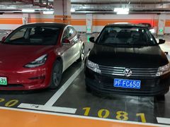 -龙湖上海闵行天街-停车场