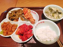 -晓宇盒饭(民安街店)