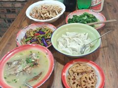 -老三样·美食研究中心(世贸路店)