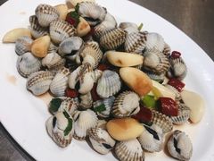生腌司蚌-胡须佬鸡煲四季火锅店(石厦西村直营店)