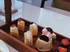 -深圳国际会展中心希尔顿酒店(前海华发冰雪世界店)