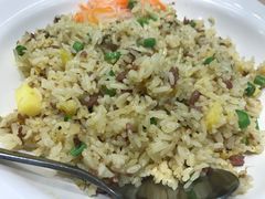 菠萝牛肉炒饭-佰搭果·广式茶餐厅(西华路店)