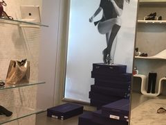 -STUART WEITZMAN(静安嘉里中心店)
