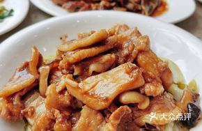 Braised Pork Belly with Squid