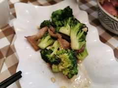 -新大咀港式茶餐厅(宝山万达店)