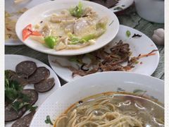 -正宗胖子抻面馆(岭东路店)
