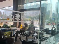 -星巴克(北京远大路金源燕莎店)