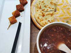 -甲乙饼·北京手工肉饼(西直门凯德茂店)