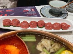 手捶生牛肉丸-牛村来人潮汕牛肉火锅(西单店)