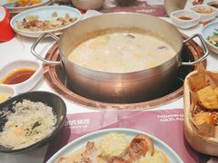 -洪氏嗨捞·猪肚鸡火锅(阳光天地店)