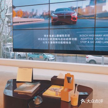 接待很热情,不用预约就能安排上车